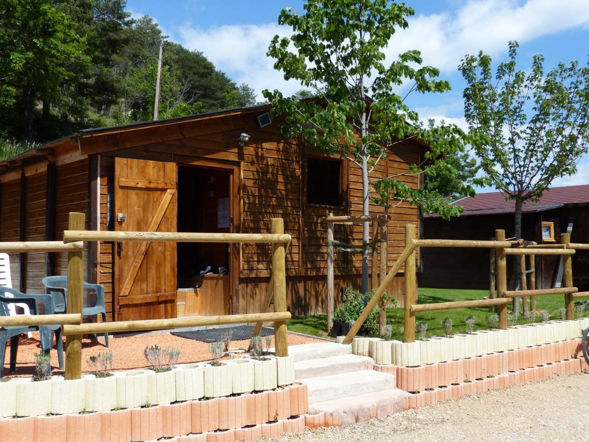 Les Cabanes De Bourras La Palud-sur-Verdon Exterior photo
