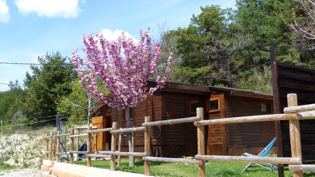 Les Cabanes De Bourras La Palud-sur-Verdon Exterior photo