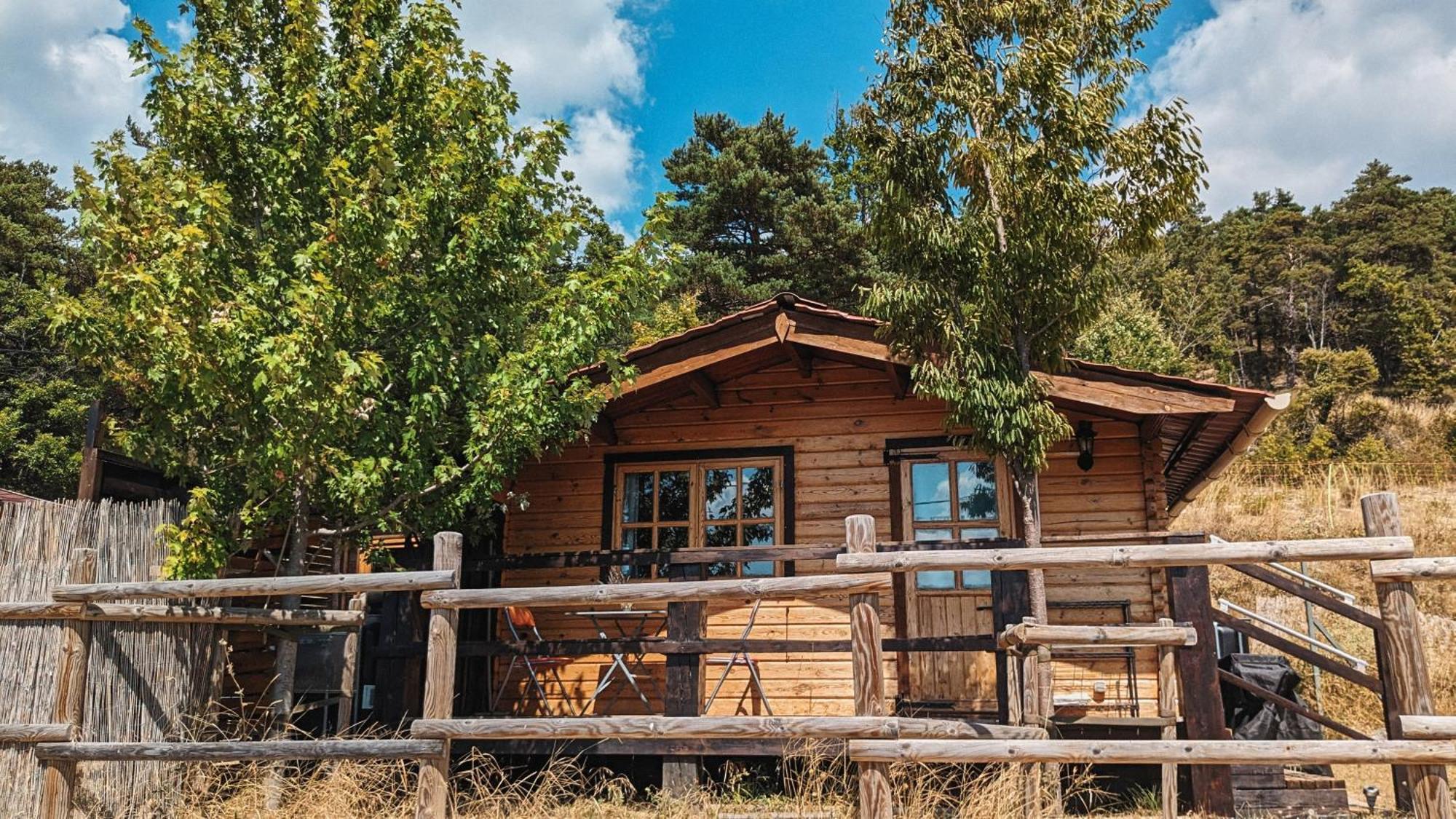 Les Cabanes De Bourras La Palud-sur-Verdon Exterior photo
